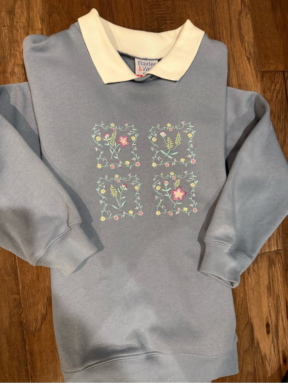 Vintage 90s Grandma-Core Spring Floral Embroidered Collared Sweatshirt PM - Picture 8 of 9